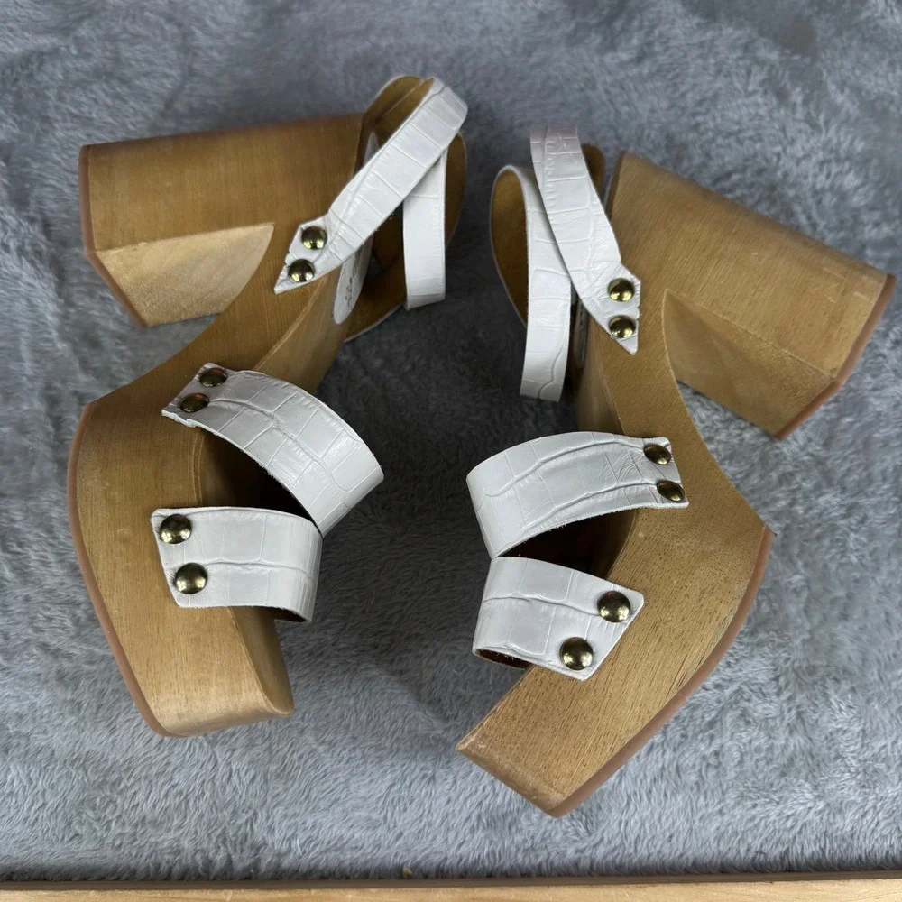 Free People Culver City Platform Clog Sandals sz 39 White embossed wood chunky